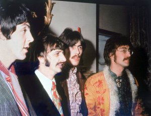 ��. https://www.beatles.ru/postman/forum_messages.asp?msg_id=28898&cfrom=1&showtype=0&cpage=9#3165998