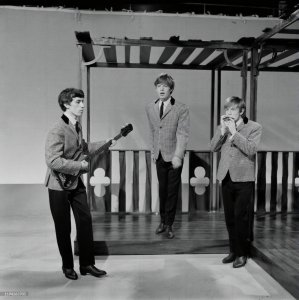 7 ���� 1963 ���� - ����� ������� ������ �� ����������� � ��������� Lucky Stars Summer Spin � ������ Come on.