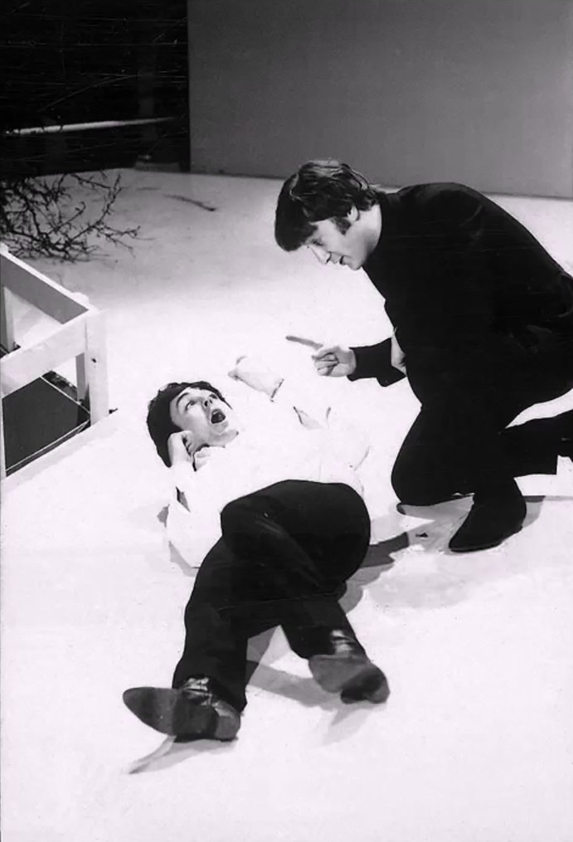 ���� ��������� ����� 1964 � �Around The Beatles� TV Special