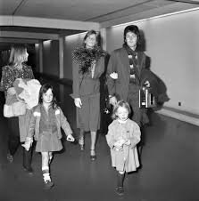 �����������: ��� ��������� � �� ������� � ���-���� �������, 10 ������ 1975 ����