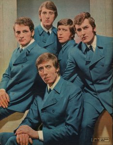 ♪ Yesterday�s Papers ♫  Fabulous - 1 ��� 1965 ����.