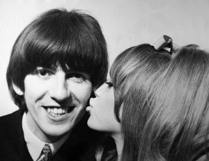 21 ������ 1966: ������ �������� ������� �� ����� ����.