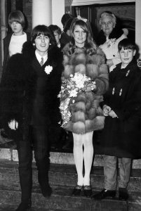 21 ������ 1966: ������ �������� ������� �� ����� ����.