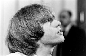 �� ����: 1 ������ 1965 ���� - ���������, ����� Palace. �����-�����������.