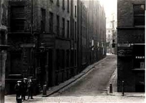 ��������� � 1950-� �����, ��� � ������ ������ ������ ��������, ���������������� ����� ����������� ������ ������� �����. ��������� ��� ����� ���� ������� ��������� �����������, � ���������� ������ ����� ���� ������� �������� ��������������, � ������� �������� ������ ������������. �� ������������ �� ���������, ��������� ��� �������� ����� ������������, ���, ��� � �� ������ ������ ������ ������, ������� ���� �������� �������� ����� ������������. ������������ ��� ������ � ����� ������� �� ���� ��������� ����������� ������� ���� � �������� ���������� ������������� ������� � �������� �����. ��� �������� ����������� ����� ����� ���������� ������� �� ��������� ����� ������ ��������� � ����� ��������. �������� ��������� ������ ���� �������� ������ � ������������� ������ ������ �� ������� ��� ��������� ���-�-���� � ������������ ������� ������ ��������� ��������� �� ����� ����� ������. ����� ����� ����� ������ ���������, ������� ����� ������� �� ���� ������ �� ���-������ ��������� ����� �� �������������� �����, ������ ��������� ������� � ����� ������, ������ �������� �� ���. ������ �������, ��� ���-�-���� � ��� ����� ���� ���������� ����, �� ��� ������ ���������.