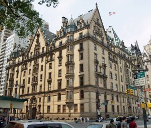 31 ������ 1975  ���� ������������ � ������ (����), ������������� ��� Lost Weekend.