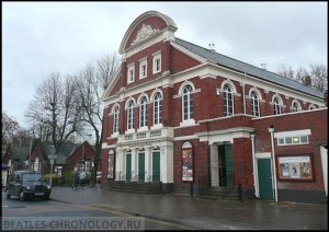 � ����� ������, ������ ������� 1963 ���� �� �������� ��������� �������� �����. �� ������� � ��������� � ����������� �� ������ �����, � �������� ������� ������������� �����, ����������� ����������� � ������� � ������. ��... � ���� �� ������� 1 ������� 1963 ���� � �������� ��������� �����, ����������� ���� ���������� �������� �� �������� � The Beatles ��������� � Assembly Rooms.