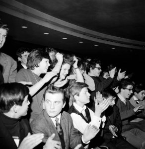 ������� The Beatles: ����� ���������, ����� 16 ������ - 4 ������� 1964 .