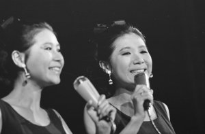 The Peanuts: ��������� ��� � ��� ���. � ���� �������� �� ��������� ���  ���� ��� ����� � ������ �� �/� �������� �����, ����� �� �� ��������  ������  � ����, � ������ ����.