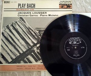 ��������, ��������� ��������. ������ ���� ����� ����� �� ������, ������ �������. ���� �� ���� ��������� � ����� - Jacques Loussier Trio, ��������������� ���� �� ����. �� ���� �� ��������, ���������� ������� 1962 ���� Play Bach No.1. �� ������� ������ ����� ������, � 1959 ����. �� ����, � �������� ������, ������ �����, ��� ���� ���� ���� ��������. ��� �� ������, �������, ��� � �������� ���������� ������ �����������. 