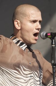 ������� �������, ����� Shortparis, ���� � �������� 39 ���.