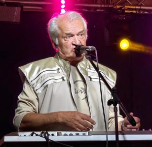 ��������� ������� ��� ����������� ������� � ���� ����������� ��� ������. 24 ������� �� 75-�� ���� ���������  ��������� ����, �������� ������������� ������� (�����, ������, �����) � ������������ ������������  ������ � 1989 �� 2026 ���. ��������� ��� ����� ���� �����, � �������� ������ ������.