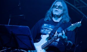 ������ �������� (1954�2026⟩. �������� ��������� ����� Fix � Justament. 