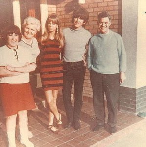 5 ����� 1966 ������ �� ������ ���������� � ����� ����������� � ��������� � ����������� �����