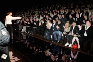 7 ����� 2004 �����