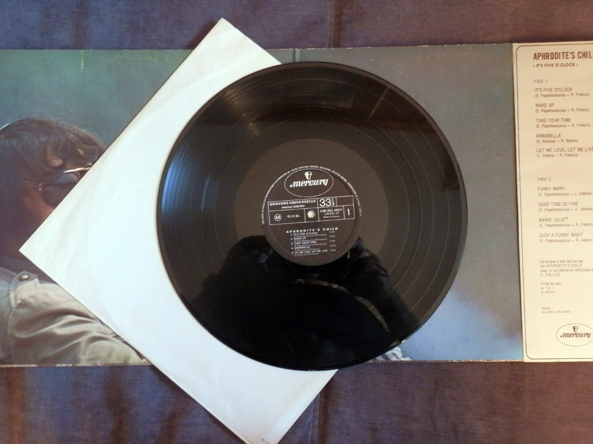 ��� �����