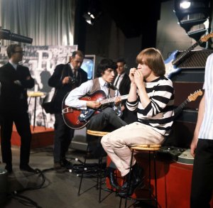 26 ���� 1964 ���� - ����������� ������� ������ � ���������� ���������� ����������� ��������� �Ready, Steady, Go!� (ARTV). ������ ������ � Rediffusion Studios (������ Television House, ����� ��������, ������).