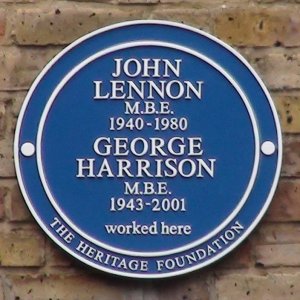 � ������ Apple Boutique ������� ������� ������������ ����� ������� � ���������