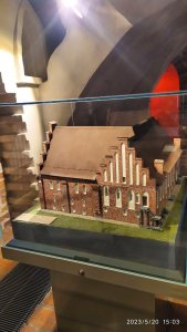 ������� ������� ������������ ������,� ������� �������� ��������� ��������, ������, ������. �� � ���� ����������� ������� �������� ������� �����. ������ ��� ��������, ������� ��� �� ���� ��������� � ���� ������,� � ��� �� ���� ����� ��������� ����� ��������,� ������ ���������� ����� ���� ����� �������������� ������������ ������, ������� ����������� ������� ��� ����������. 