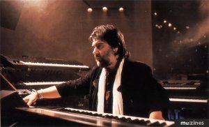 Evangelos Odysseas Papathanassiou, ��������������� ��������� ��� ��������, ������� ������������ �� ���� 83 ���� ��������. 