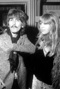 ��. https://www.beatles.ru/postman/forum_messages.asp?msg_id=30662&cfrom=1&showtype=0&cpage=31#3322819