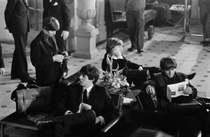 2 ������ 1964, ������ ������ A Hard Day's Night.