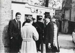 ���� � �������� ��� ��� ���� � ����� ������ (�����), ����� ��������� � ����� ���� �� ������ Twickenham 3 ������ 1964 ����