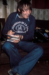 ��� ����, MUD, 1975