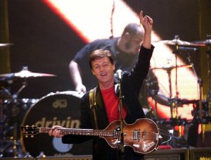 Paul McCartney Live At The Madison Square Garden, New York, USA (Friday 26th April 2002)  