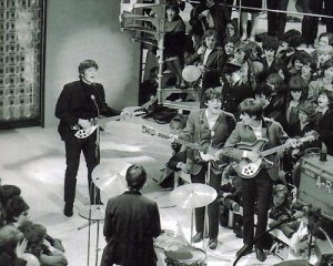 28 ������ 1964: �������������: Around The Beatles