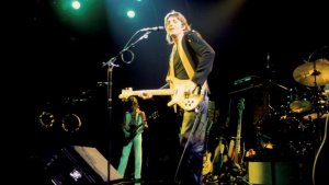��� ��������� ��������� �� ����� � Wings, Fort Worth, Texas 3 ��� 1976 ����