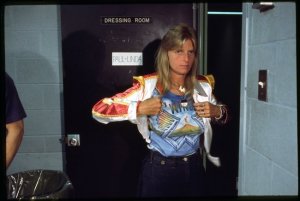 4 ��� 1976 ������� ���� ��������� � ������ Wings � ��������, �����  ����� �� ��������