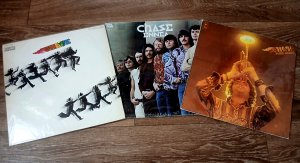 ������ Chase ���� ������� � 1970 ���� ������ ������, ��� ��������� ����� �������� ��������, �� ����� �������� � �������� � ���� �������. ����� ���-������ ���� ��� � ������ �������� ��� ��� ��������, ��� ������� �������� ������ ����� ������������� c ���������� �������� �������� �������� � ������� ���������, ��� � ������ ������������ �����-����. �� � ������� �� ����� ������� ����� ��� �hicago � �����, ��� � ����, ���������� Chase ����������� �� � ������� ����������� ������������� ���-����, � � ����������� ����������� ������� �����, ������ ��������������� �������� � �� ����� ���� Weather Report � Return To Forever.