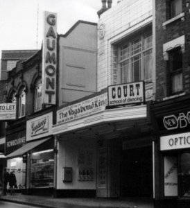 ������� The Beatles: ��������� Gaumont Cinema, �����, ����-��-����� ����������� 19 ��� 1963 �.