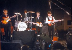 ������: 'Paperback Writer' / 'Rain'