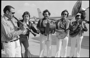 18 � 19 ��� 1976 ��� � Wings ���� �������� � ���� ���� �������� � �������  ��� � ���������