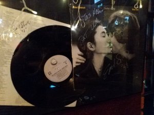 �� ������ ������ ����� ������� ����� �����������, �������� Double Fantasy � ���������� ���� ���, ������� ��� ���� ����� ������
