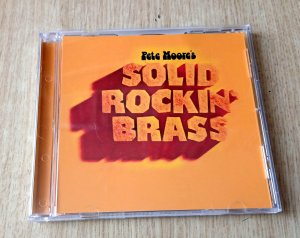 Pete Moore - ���������� ����������, �������, ������������. ������� ������� � ����� 50�, ������� � ���� ������, ������ �������, ����� ��, ����� �������, ������� ������ � ������� �������. ������� �� ����� � ����� ������ ��� ��������� ������������� ��������� �������. � 60-� � 70-� ����� �� ������� Pye Records � Rediffusion �������� ��������� ��������� � ����� easy listening ���  ������ Pete Moore and His Orchestra, ������� ��������� �����-������ ���������� ����� ���� �������. �� ������� 1974 ���� Solid Rockin' Brass, ��� ������� ���������������   ���-�������� 50-70� ����� � ������� ������ �������, ������� ����-������ � ������������ ����-��������� �����, �������� ������ ���-��������� ��������.
