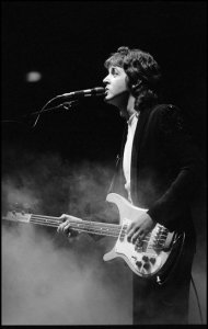 29 ��� 1976