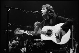 29 ��� 1976