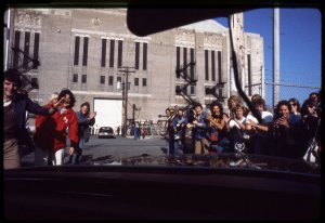 31 ��� 1976