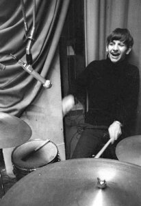 1963.12.17 � London. Playhouse Theatre. Saturday Club 01 