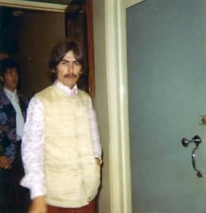 8 ���� 1967 ������ You Know My Name (Look Up The Number)