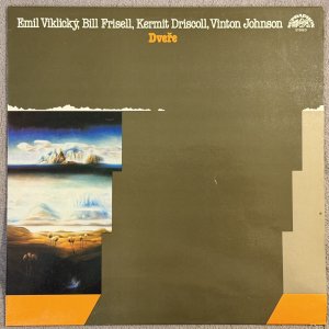 Emil VIKLICKÝ, Bill FRISELL, Kermit DRISCOLL, Vinton JOHNSON 1985 Dveře
