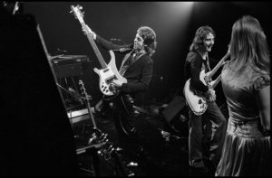 18 ���� 1976