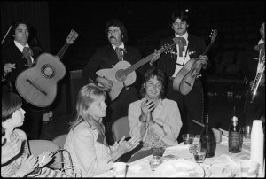 18 ���� 1976