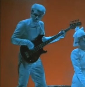 ��� ���� �������, � �� �� ���������� Steve Lukather ����� �������� ������. � �����, ������ ������!
