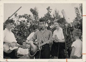 6 ���� 1957: