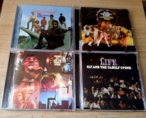https://ru.wikipedia.org/wiki/Sly_%26_the_Family_Stone