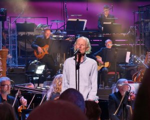 Peter Hammill at the BBC Prog Prom, where he absolutely brought the house down with his vocal perf on Refugees. The BBC radio announcer said there wasn't a dry eye in the house, and the applause was thunderous and long.
